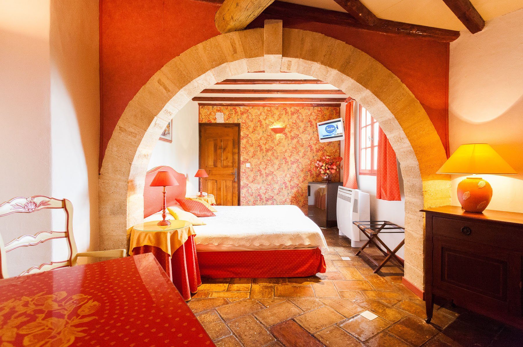 Vid o Des Chambres L Enclos Des Lauriers Roses H tel De Charme En vid-o-des-chambres-l-enclos-des-lauriers-roses-h-tel-de-charme-en